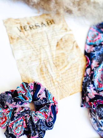 Scrunchie VSB kolorowa gumka do włosów ze wzorem mandali