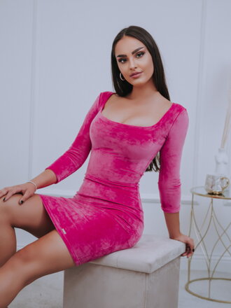 Damskie sukienki VSB22 VELUR HELA dark pink